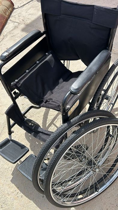 Коляска инвалидный