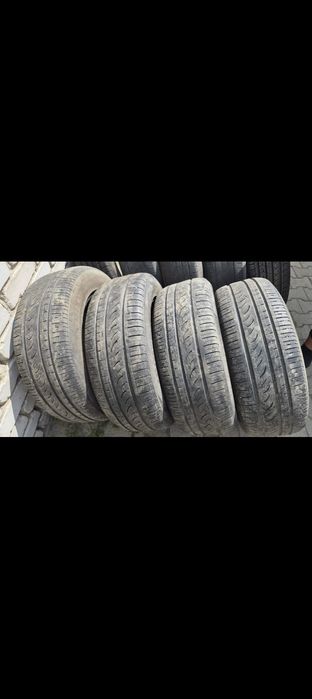 Продам шины 235х60 R18