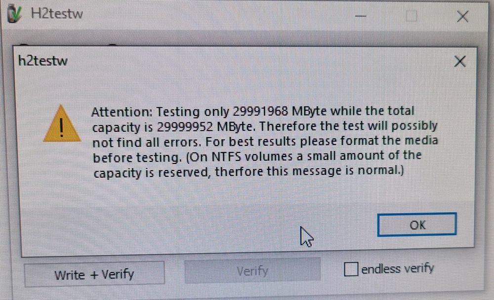 SSD Portabil M.2 cu SSD 30TB