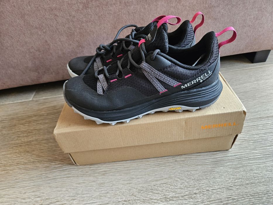 Merrell pantofi sport Gore-Tex Vibram 37