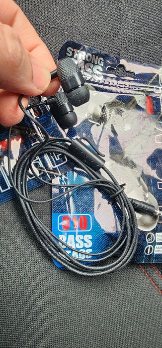 BASS HEADS 310 Naushniklar. Наушники