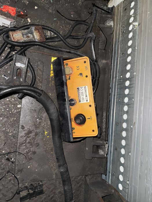 Dhollandia lift schmitz frigider