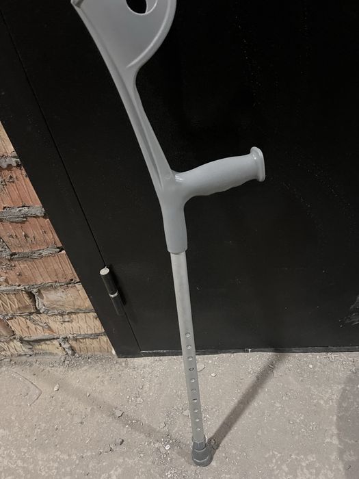 Костыль продам 5000