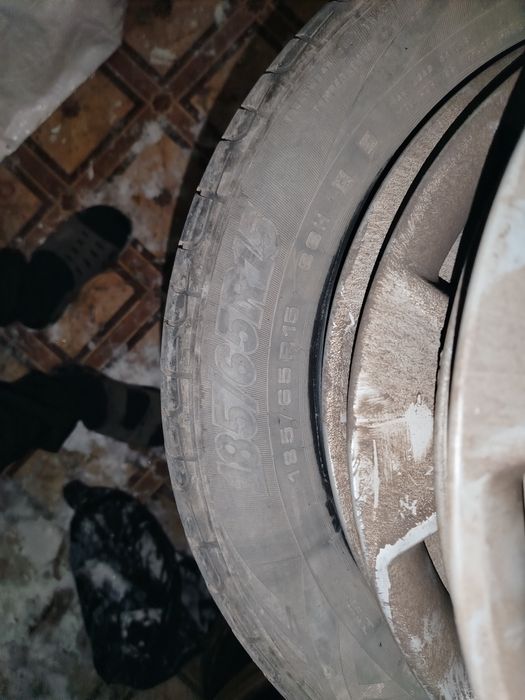 Шины с дисками 185,65,R15