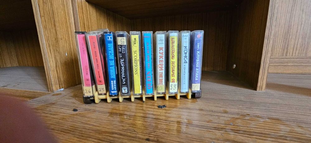 Аудио касети (Слави Трифонов, Конса, Scorpions и др.)