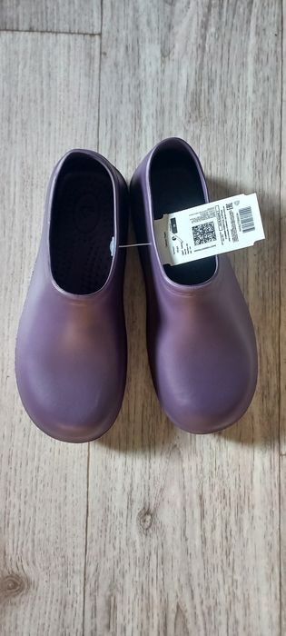 Галоши фиолетовые