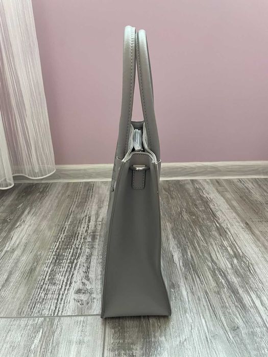 Дамска сива чанта