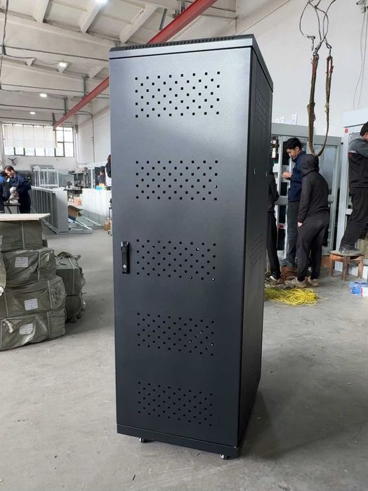 Serverniy shkaf 37U 600х800 Серверный шкаф