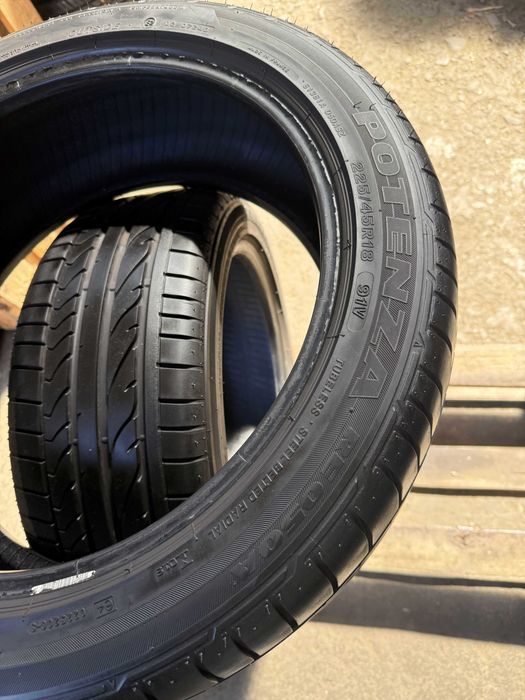 2x Anvelope Vara 225/45 R18 - Bridgestone Potenza RE050A