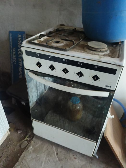Продается плита газовая