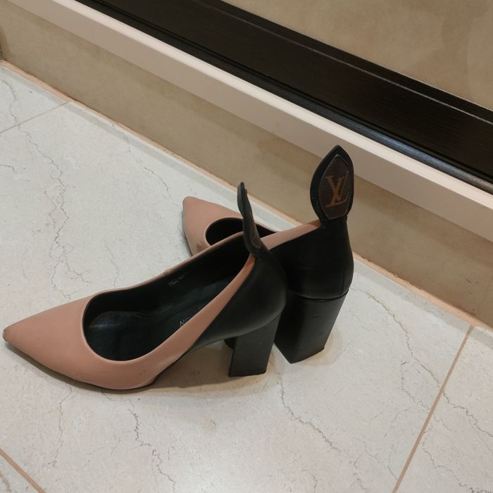 Женские туфли на каблуке