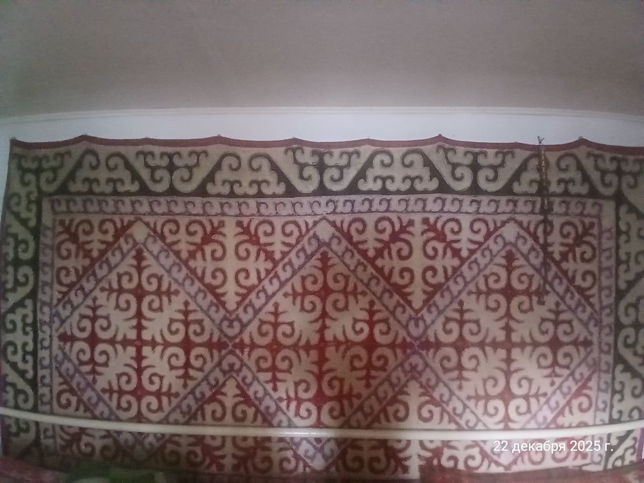 Түс Киіз кілем сатылады