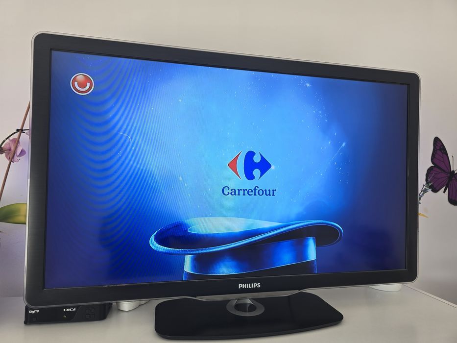 Vand Televizor  Philips Ambilight  42", 550 RON.