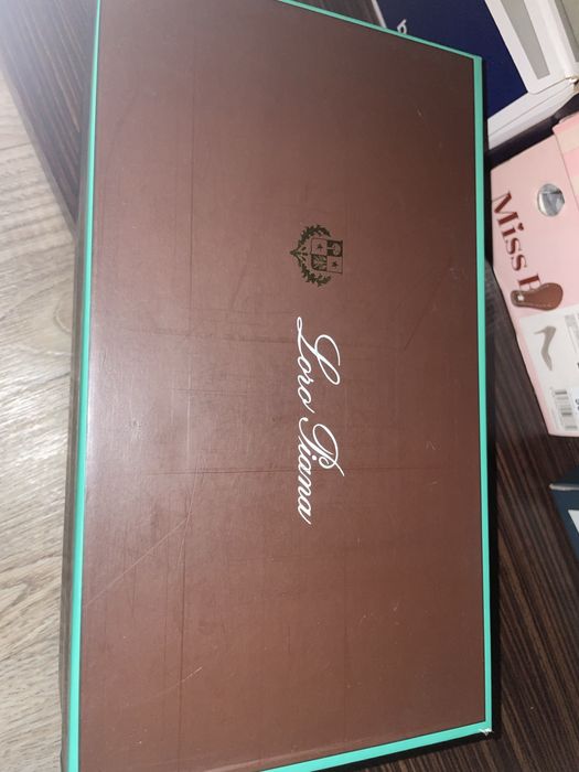 срочно продам обувь лора пиано