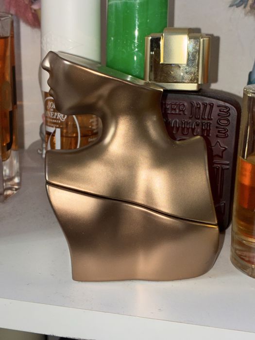 Parfum Eilish no. 1.