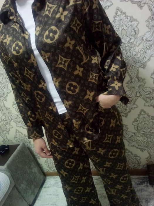 Продается вещи в отличном состоянии