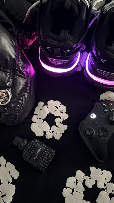 Balenciaga Track Led + Extra laces (sireturi puse personal)