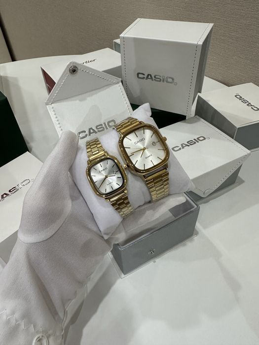 Часы парные в подарочной коробке