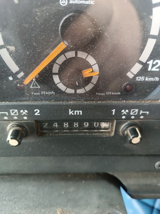 Scania V8 și bena cereale 52 metri