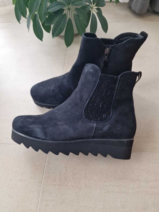 Продавам дамски обувки