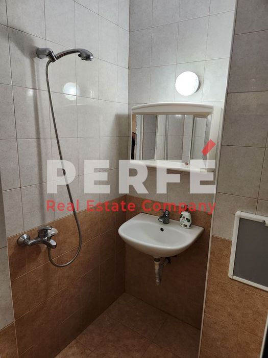 Продава се Двустаен апартамент в Бургас, Славейков - 70 кв.м за 1470 €/кв.м - Снимка #10