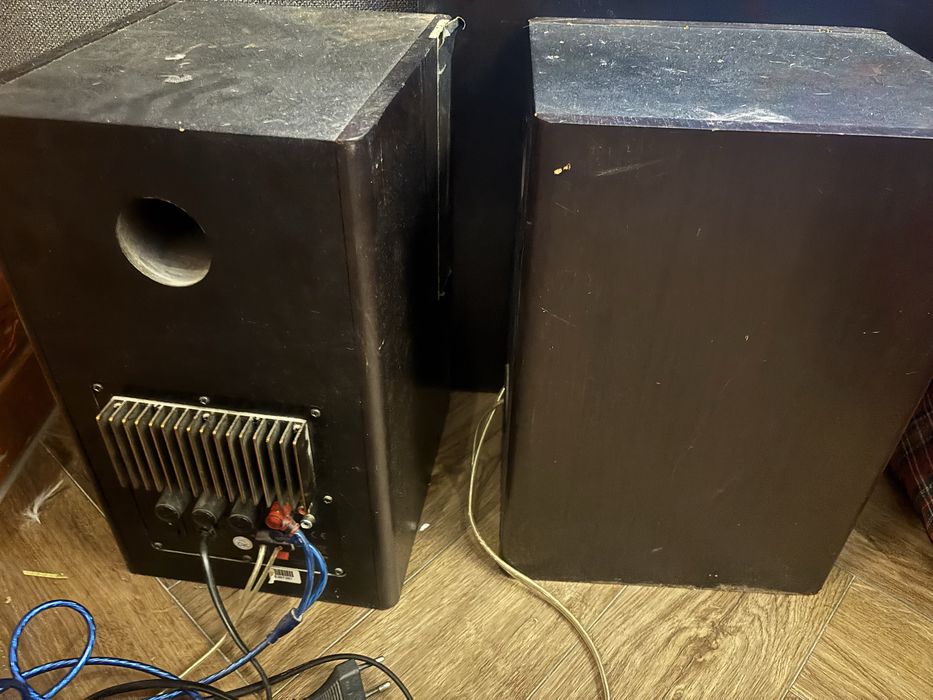 Монторы колонки колонки мониторы