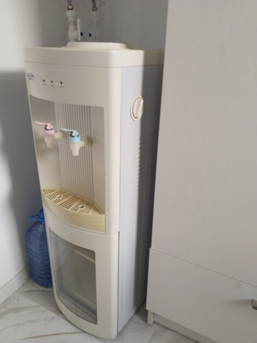 Диспенсер куллер для воды