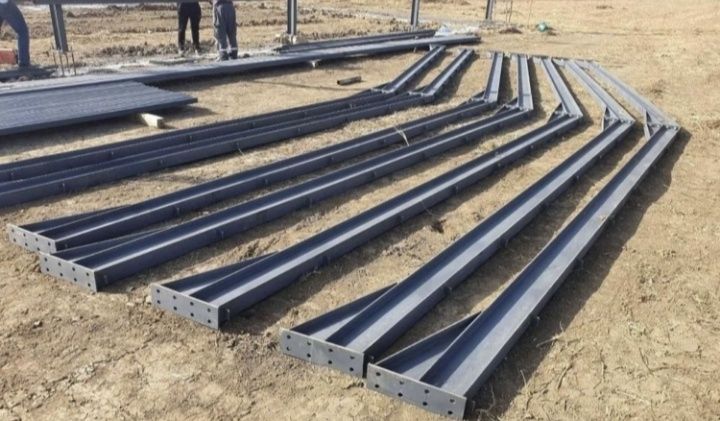 Vand hală metalică 10 m lățime cu 25 lungime de pe stoc cu tot cu mont