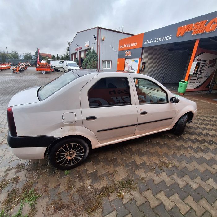 DACIA Logan 2004 — imagine 2