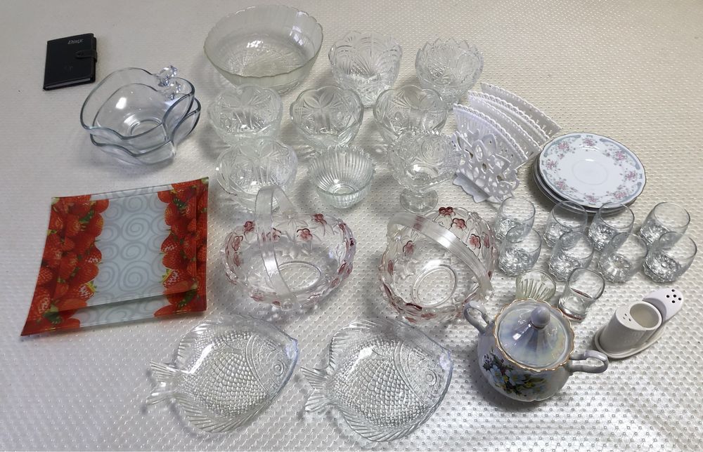 Срочно связи с переездом вся посуда за 5000 тг