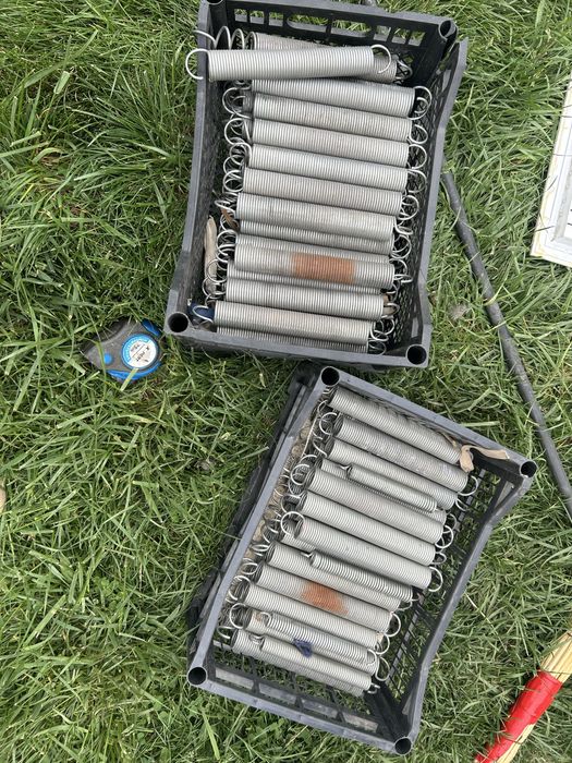 Пружина железная