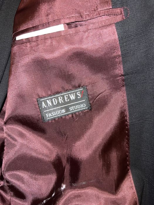 Нов Костюм Andrews