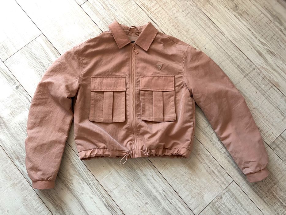 Плеходно Яке "Guess"