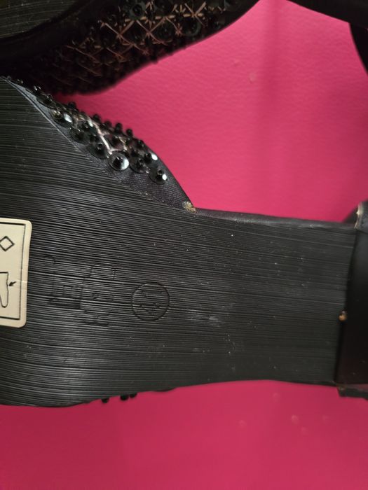 Pantofi cu toc dama