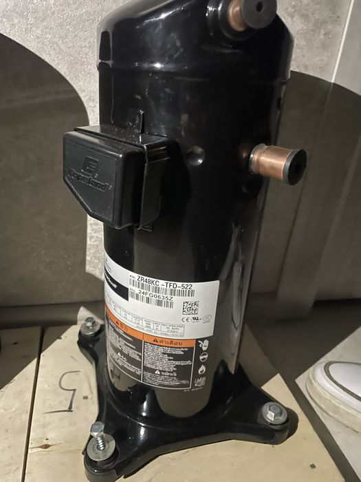 Компрессор новая EMERSON