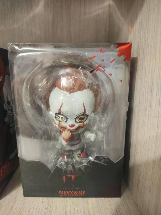 Продам коллекционные фигурки