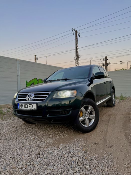 VOLKSWAGEN Touareg