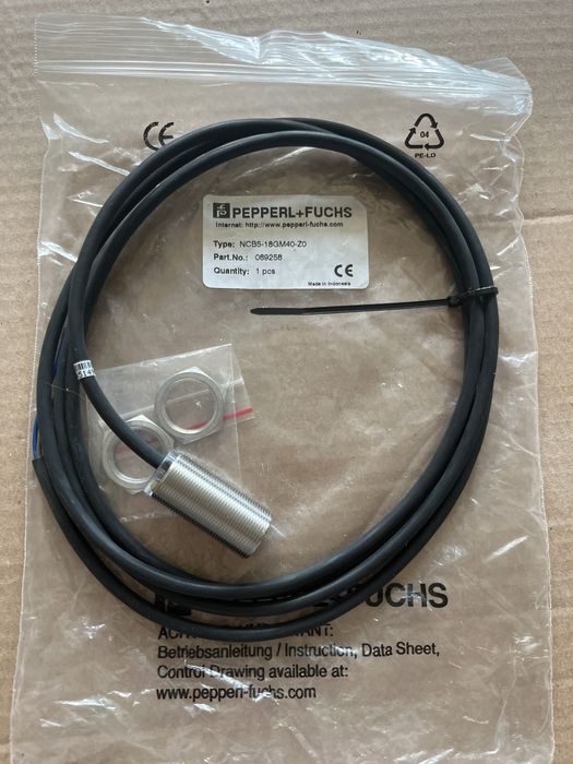 3x Senzor inductiv Pepperl+Fuchs NCB5-18GM40-Z0 NOU, sigilat, M18, 10-30V DC