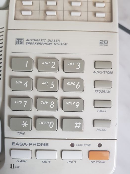 Телефон проводной Panasonic c громкоговорителем