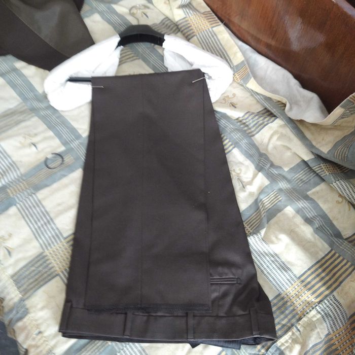 НОВ Костюм кафяв