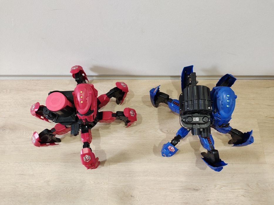 Радиоуправляемые роботы Combat Creatures (Doom Razor и Stryder)