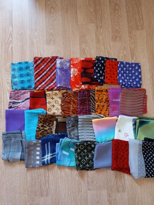 Продам новые палантины. Цена 1000 тг.