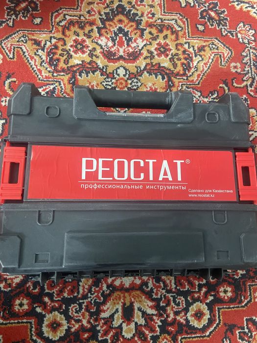 Электрическа дрель и болгарка