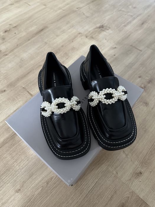 Лоферы Charles & Keith