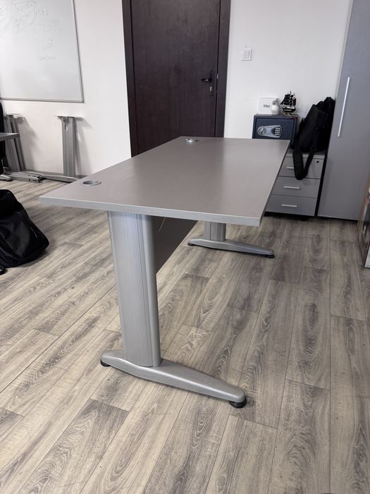 Офис Бюра със здрава метална конструкция – 140–170 см