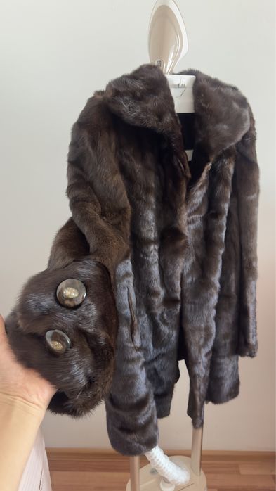Норковая шуба коричневая