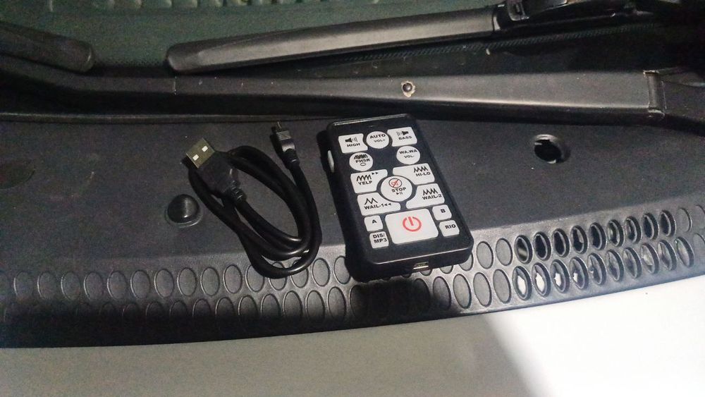 Sirena sotiladi pawti yengi 450 min azgina keliwadigan joyi bor