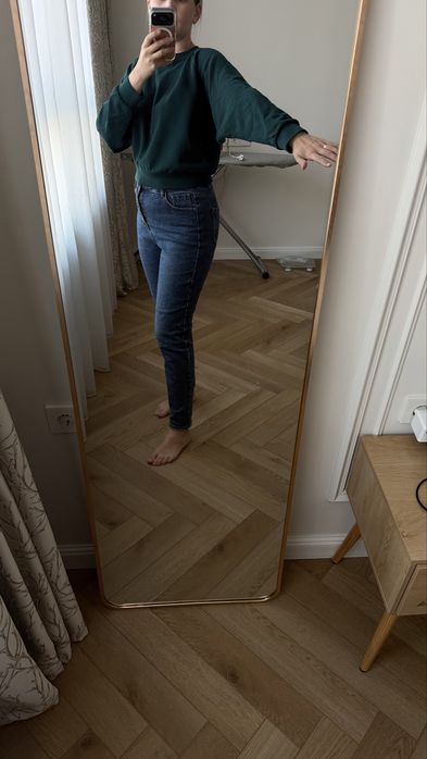 Свитшот укороченный Uniqlo
