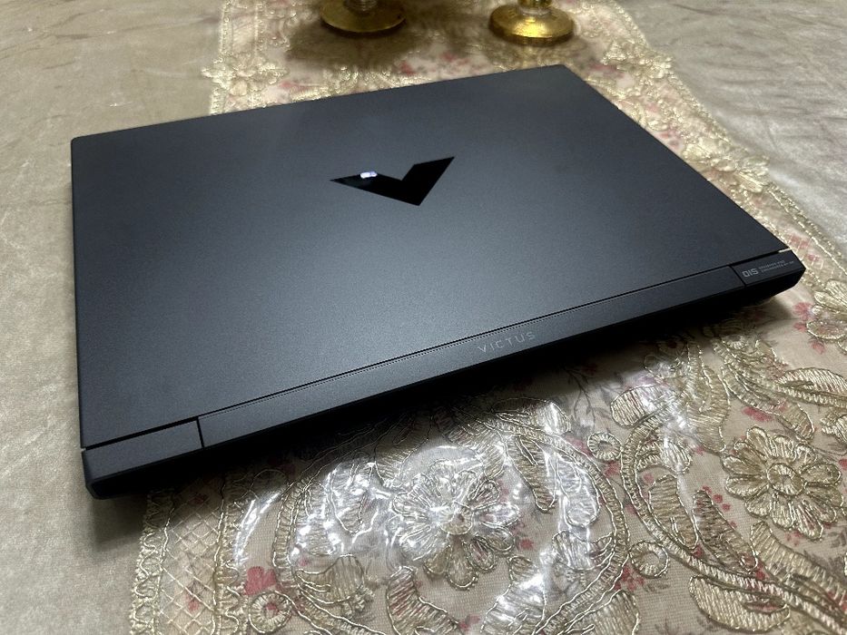 Victus Noutbuk Sotladi
