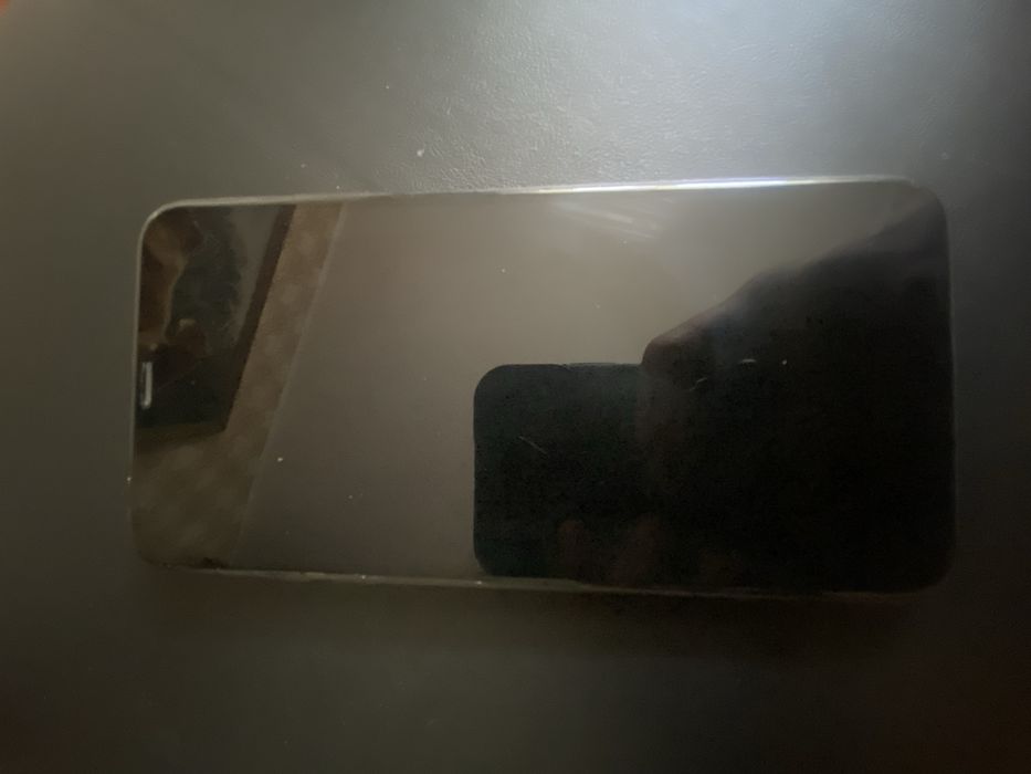 iPhone Xs Max без ремонт